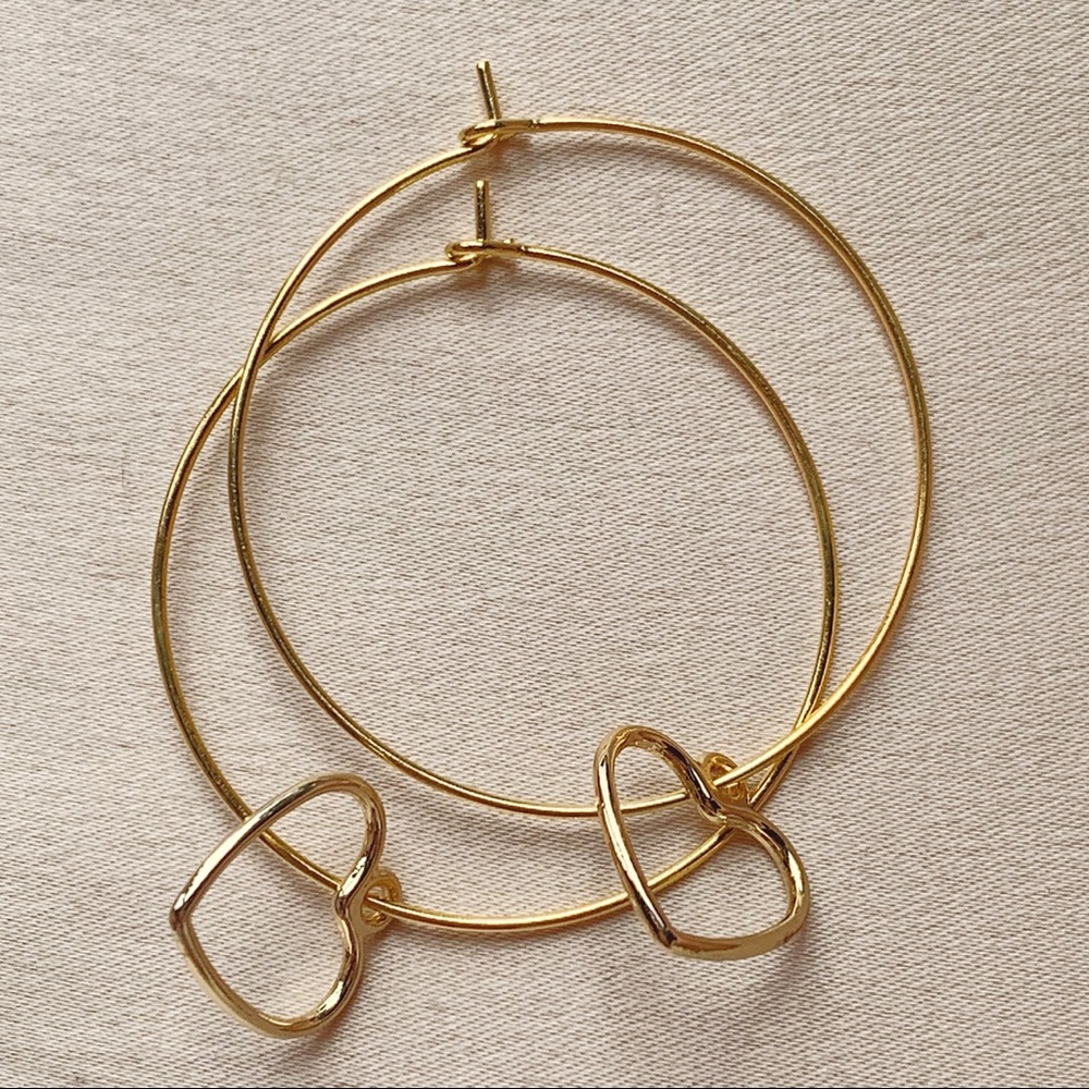 Dangling Mini Hollow Heart Hoops